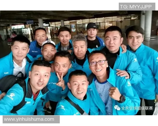 南京足球队的蜕变之路:从传统到现代的全面转型解析 南京足球队的蜕变之路:从传统到现代的全面转型解析